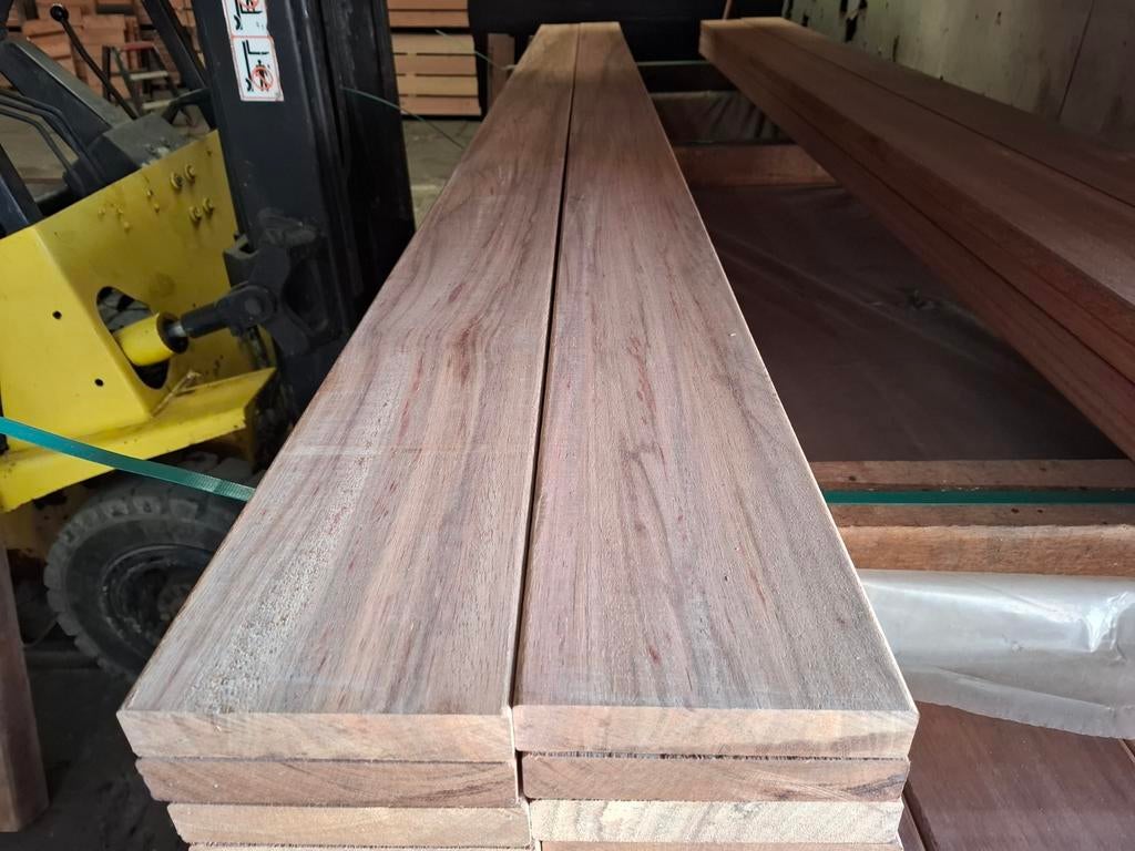 Partij 30 stuks hardhout vlonderplanken glad 305 cm bezorgen, Ophalen, Planken, Nieuw, Hardhout