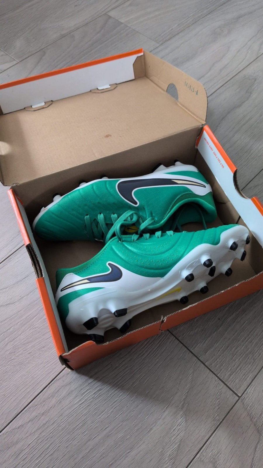 Nieuwe Nike Tiempo Voetbalschoenen, Ophalen of Verzenden, Nieuw, Schoenen