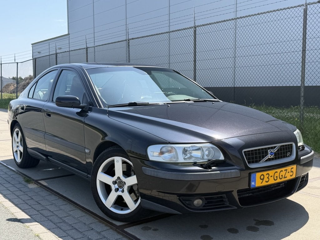 Volvo S60 2.5 R 300PK+ Geartronic / Cruise Control / Airco /, Auto's, Volvo, Automaat, Gebruikt, S60, Stoelverwarming