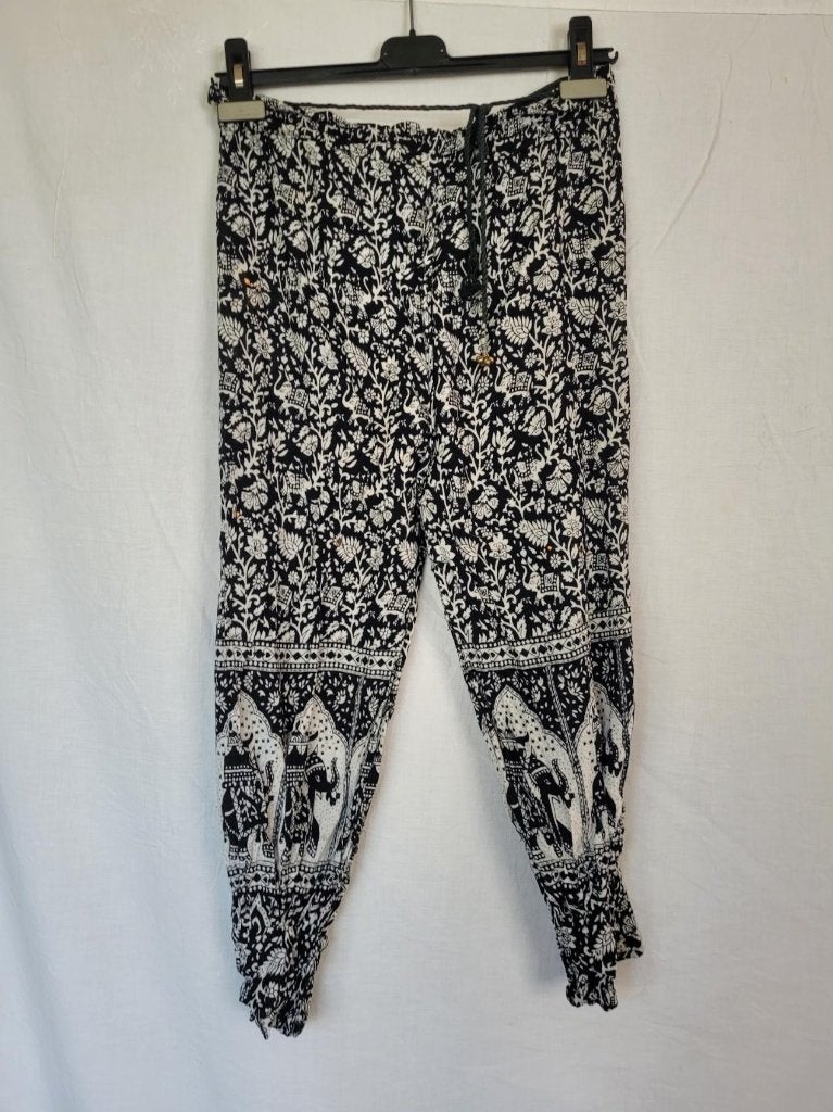 Stoere oosterse broek zwart-wit mt S, Kleding | Dames, Carnavalskleding en Feestkleding, Carnaval, ., Ophalen of Verzenden, Zo goed als nieuw