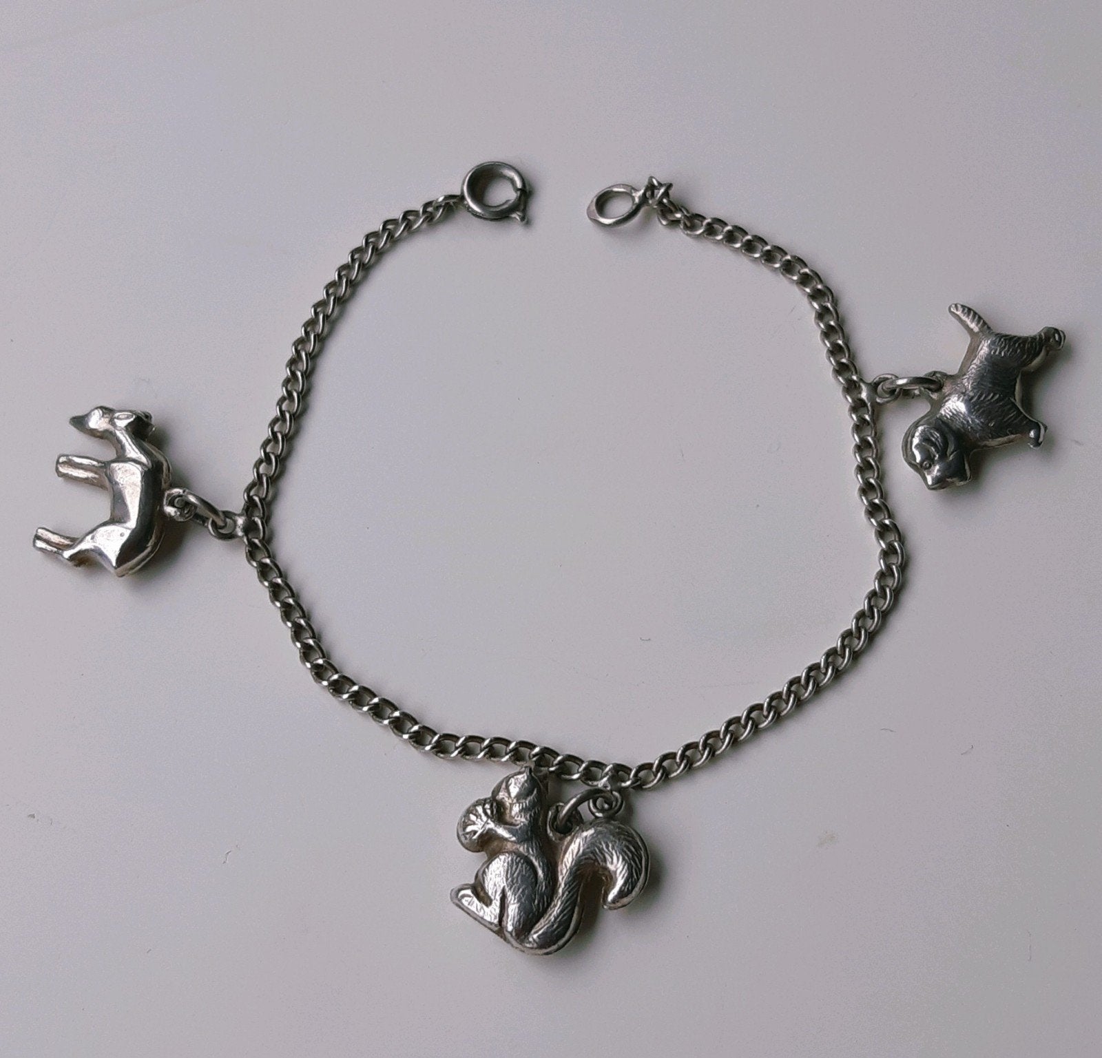 oude jaren '50 zilveren meisjes bedelarmbandje, Verzenden, Zilver