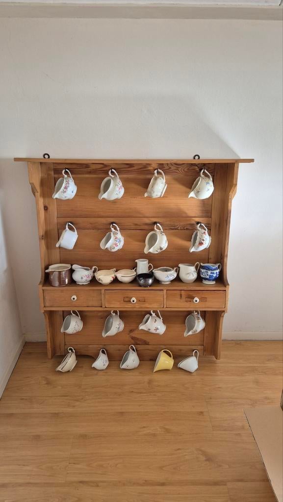 Oud grenen rek voor mokken/kannetjes (incl. 26 kannetjes), Ophalen of Verzenden