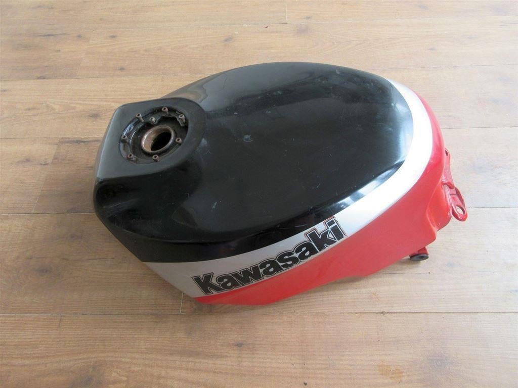 Kawasaki GPZ600 benzinetank benzine brandstof tank GPZ 600, Motoren, Ophalen of Verzenden, Gebruikt