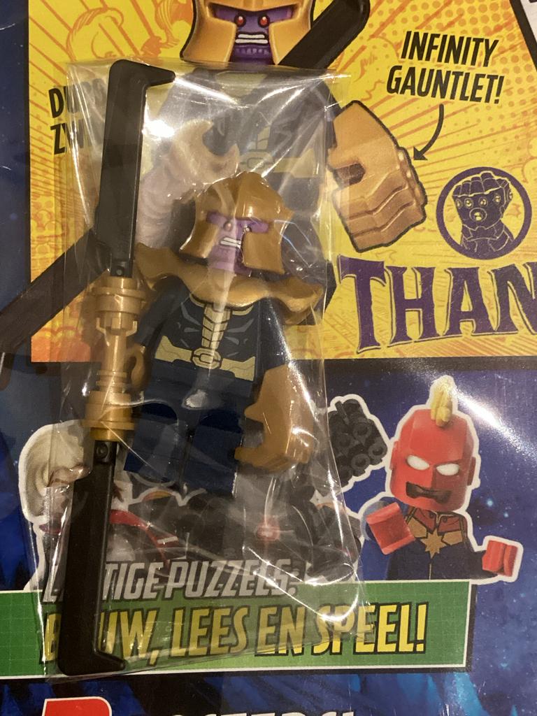 LEGO Marvel Avengers Tijdschrift met Thanos Minifiguur 2022, Ophalen, Zo goed als nieuw