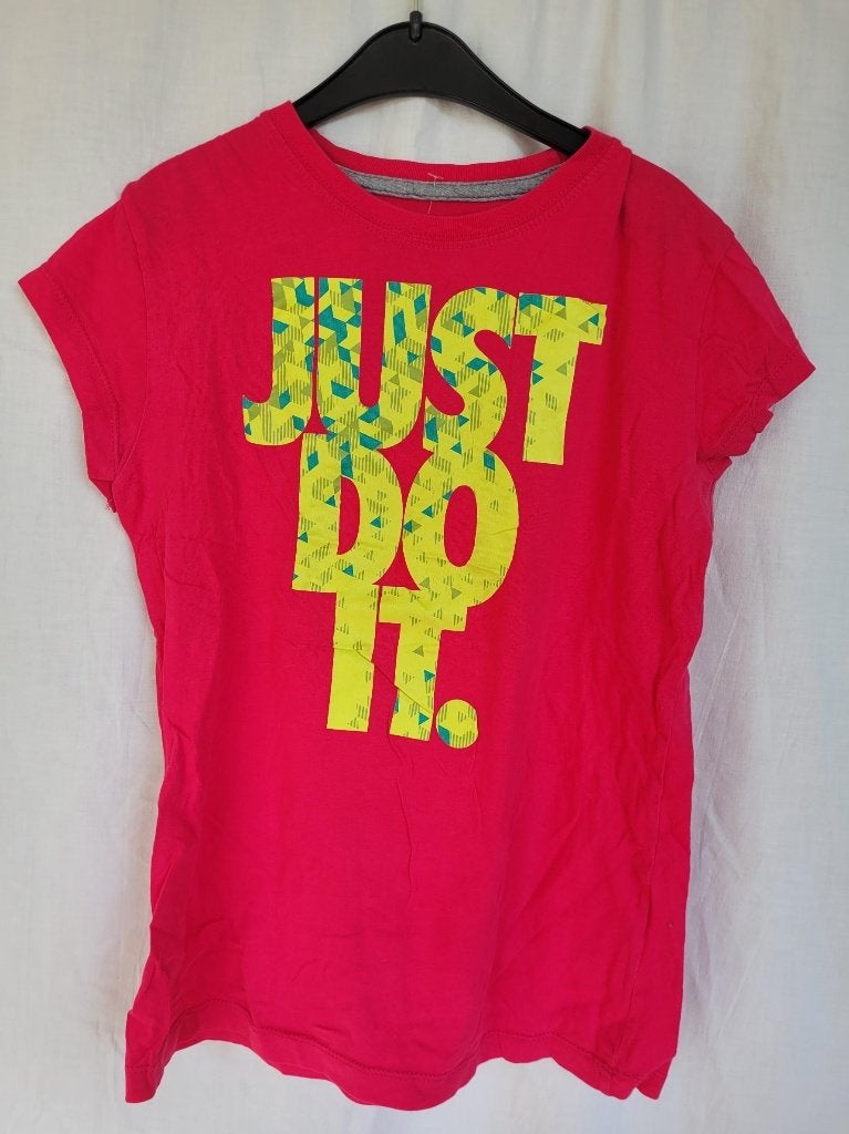 Stoer roze t-shirt 'Just Do It' mt 152/158 merk Nike, Meisje, ., Ophalen of Verzenden, Zo goed als nieuw