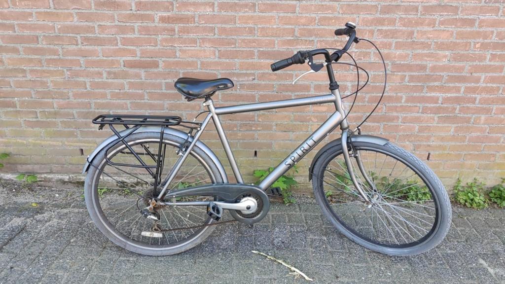 Spirit herenfiets, Fietsen en Brommers, Fietsen | Heren | Herenfietsen, Versnellingen, Zo goed als nieuw, 57 tot 61 cm, Ophalen