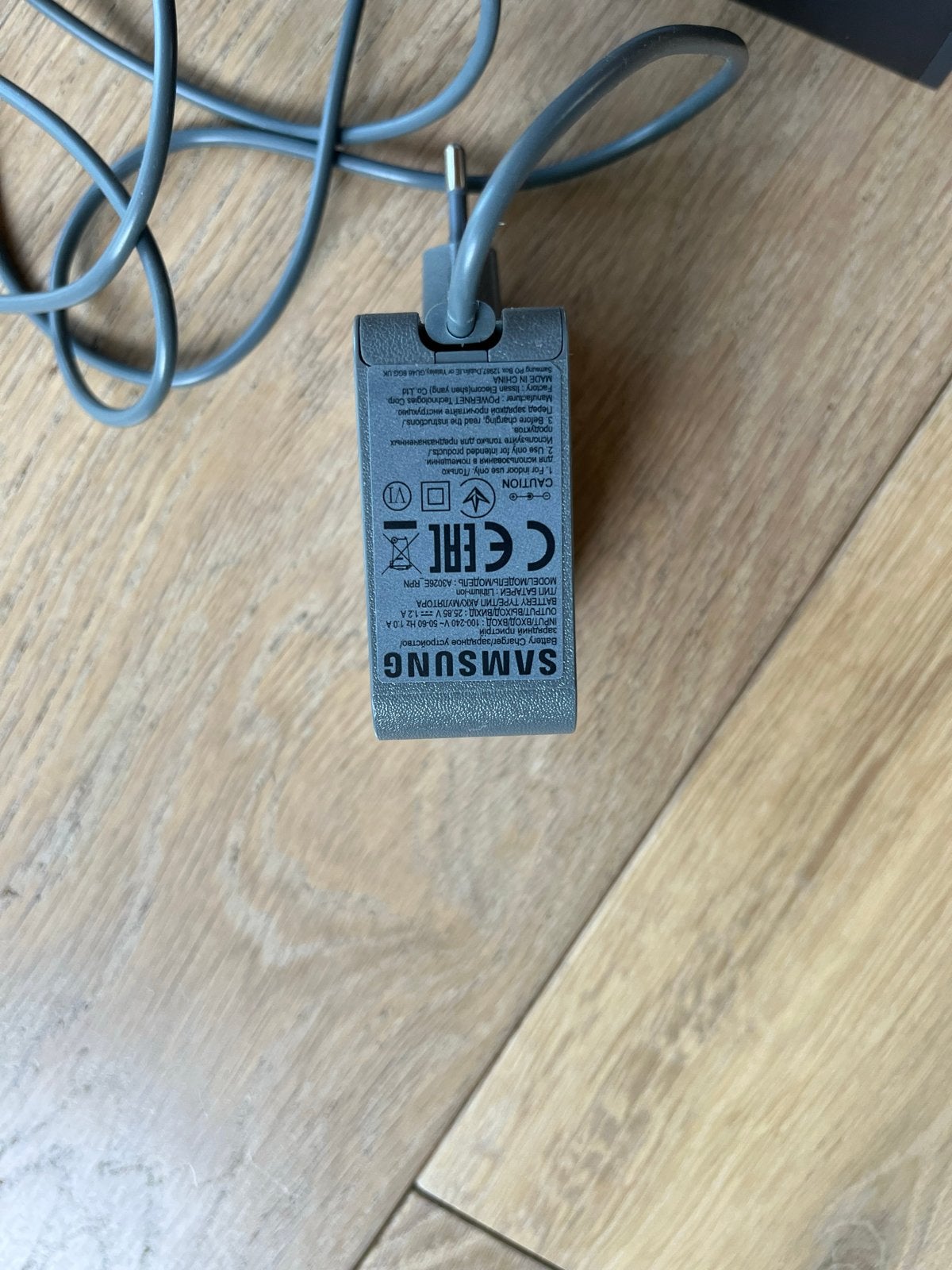 Originele acculader Samsung Jet 75e, Witgoed en Apparatuur, Stofzuigers, Ophalen, Gebruikt, Steelstofzuiger, Samsung