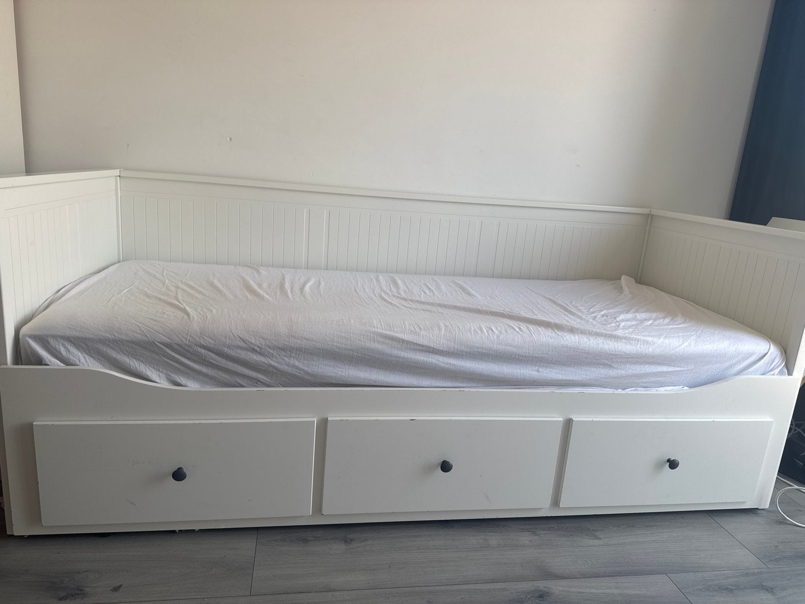 2x IKEA bedden te koop, € 150-, per bed!, Ophalen, Gebruikt, Eenpersoons, Wit