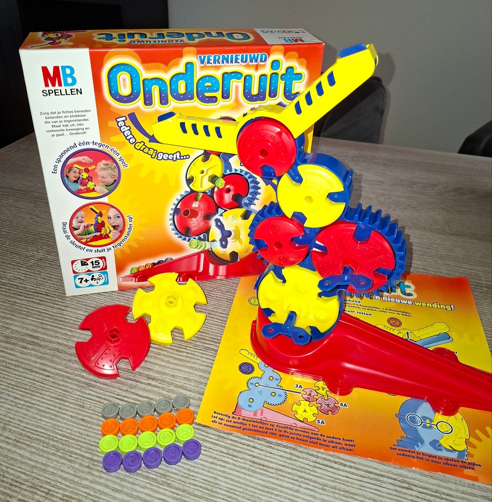Onderuit - Vernieuwd Strategisch Spel, Een of twee spelers, Ophalen of Verzenden, Zo goed als nieuw, MB Spellen