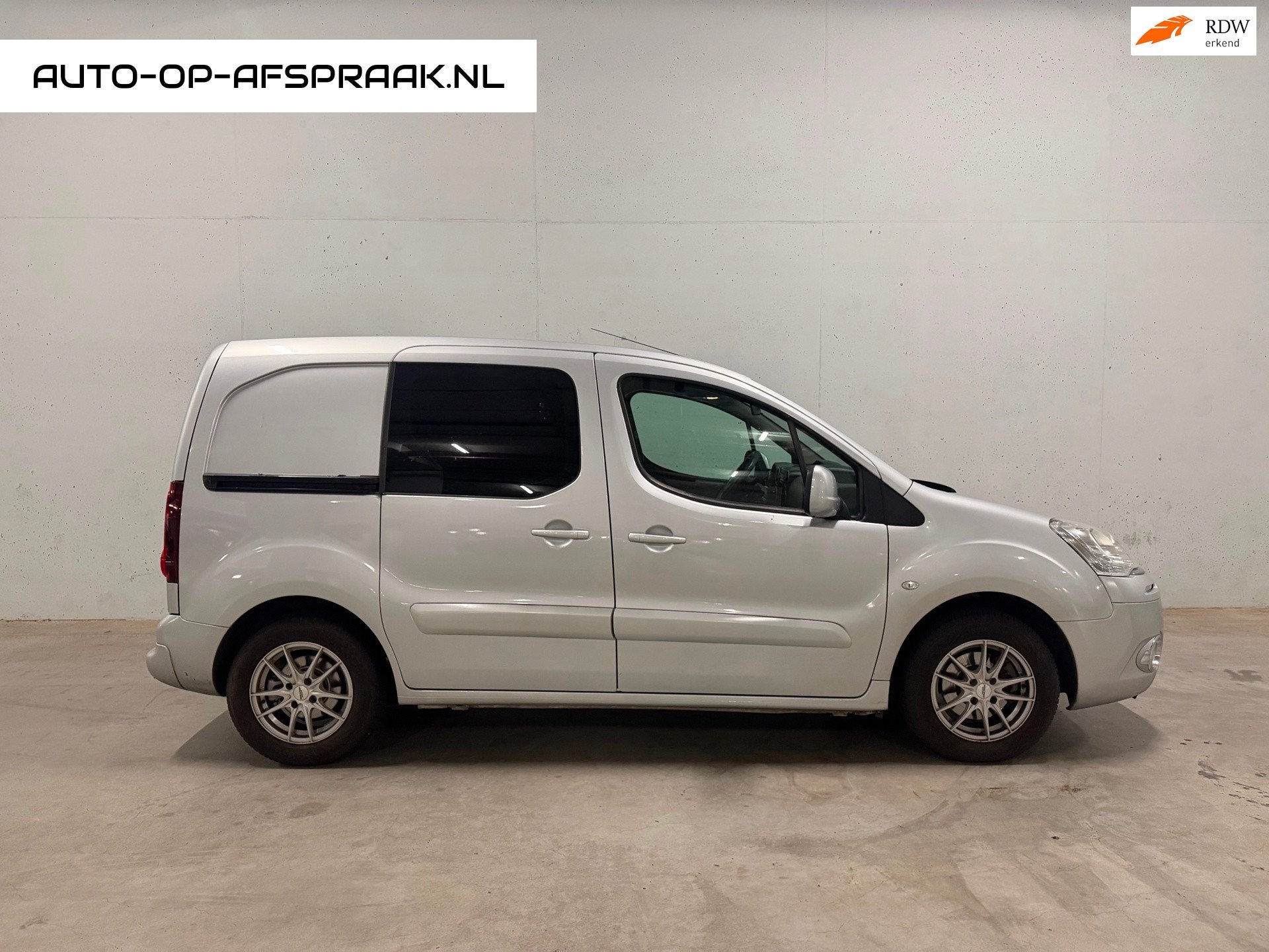 Citroen Berlingo 1.6 e-HDI Automaat BTW 21% Airco Cruise, Stof, Gebruikt, 4 cilinders, Citroën