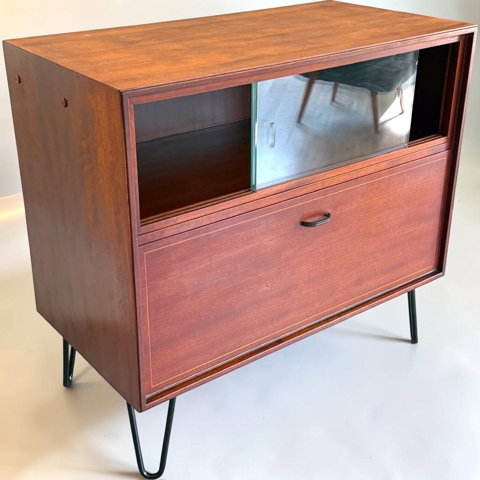 Foto 5 van Vintage Formule Kempkes dressoir | Multi Lux | wandkast