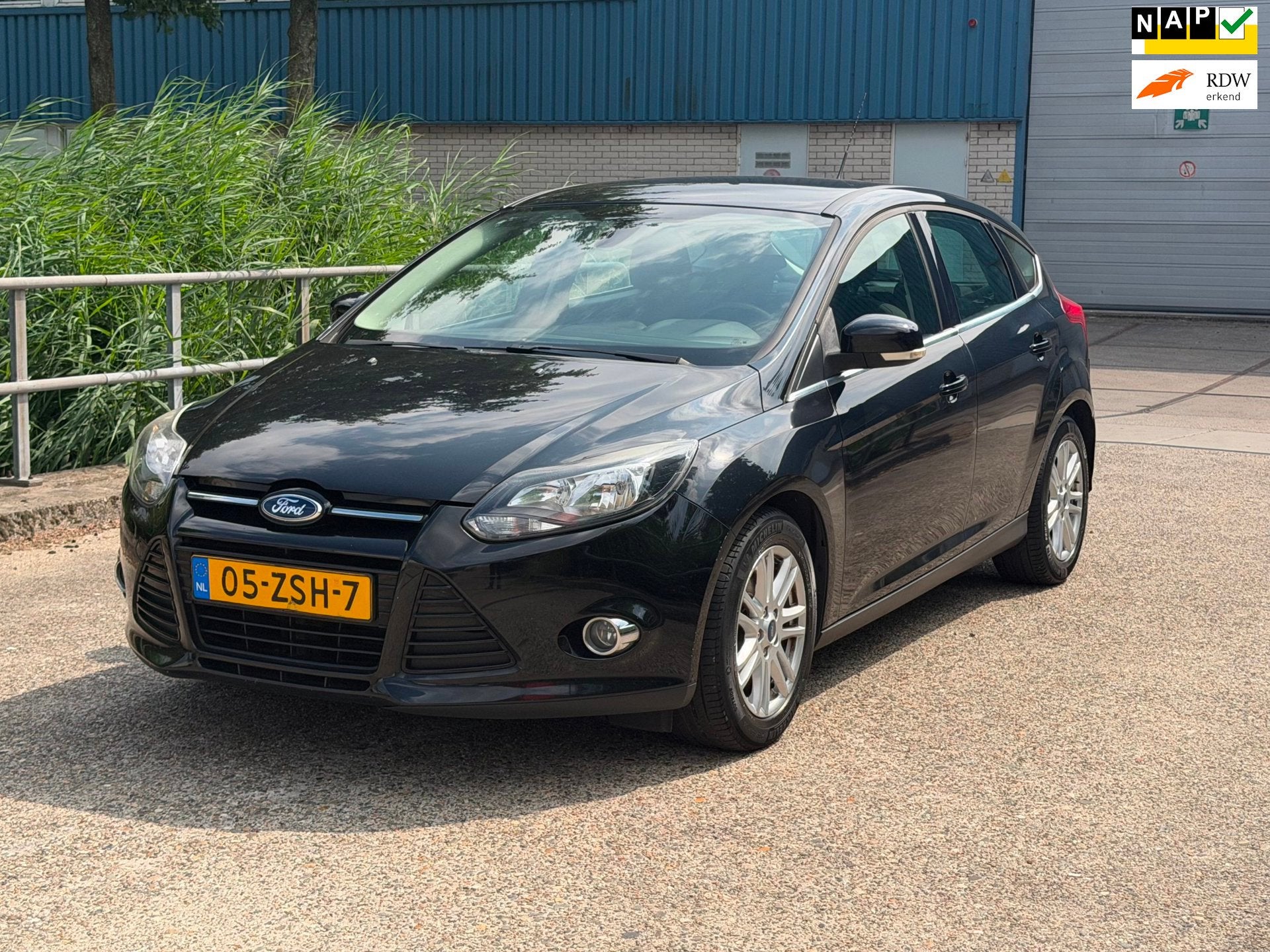 Ford Focus 1.0 EcoBoost Titanium Navi! LM velgen! PDC! NAP!, Auto's, Ford, Euro 5, 101 pk, Gebruikt, 635 kg