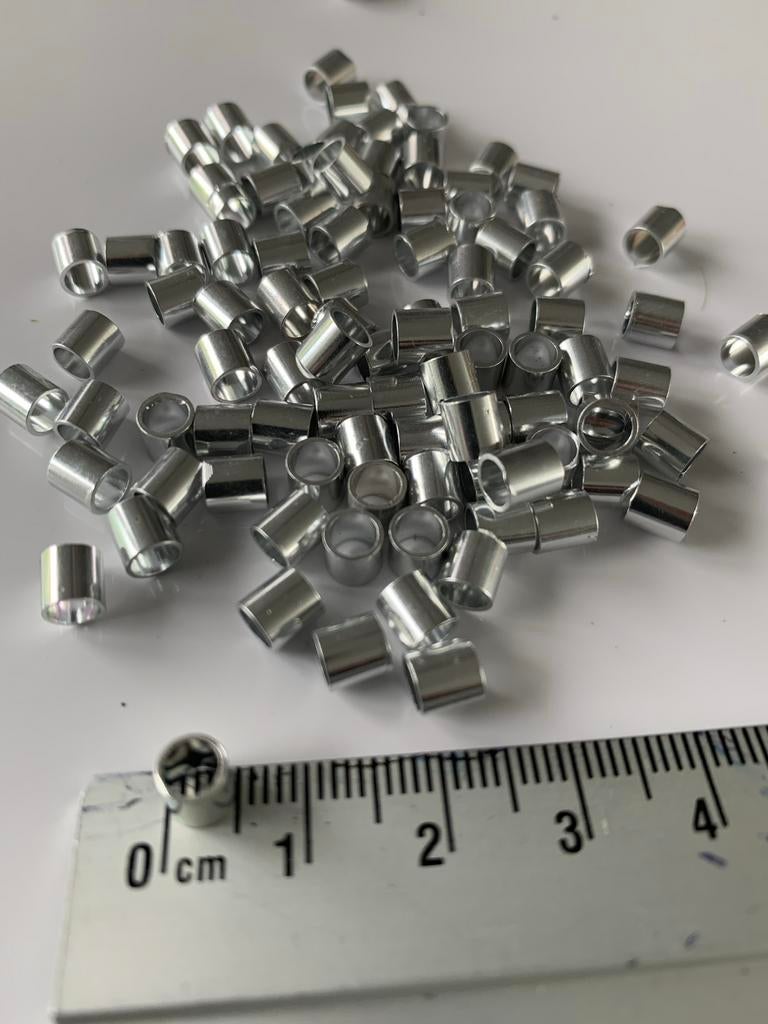 Zilverkleurige tussenbuisjes 3 mm voor sieraden, Ophalen of Verzenden, Nieuw, Tussenstuk of Tussenkraal