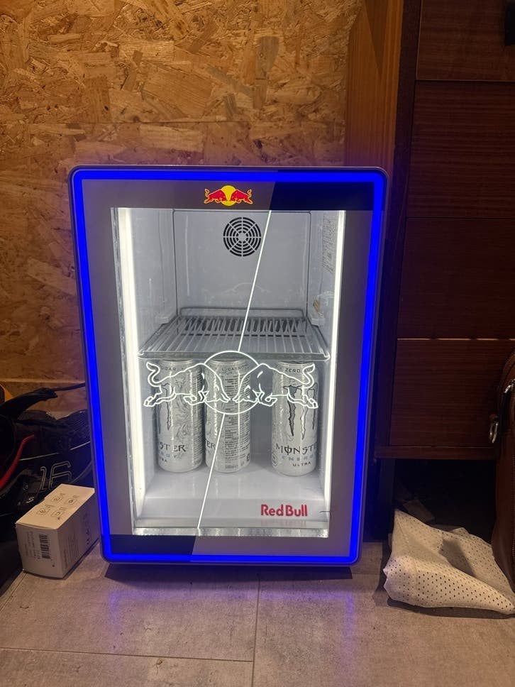 Red Bull tafelkoelkast, Zonder vriesvak, Ophalen of Verzenden, Minder dan 45 cm, Minder dan 85 cm