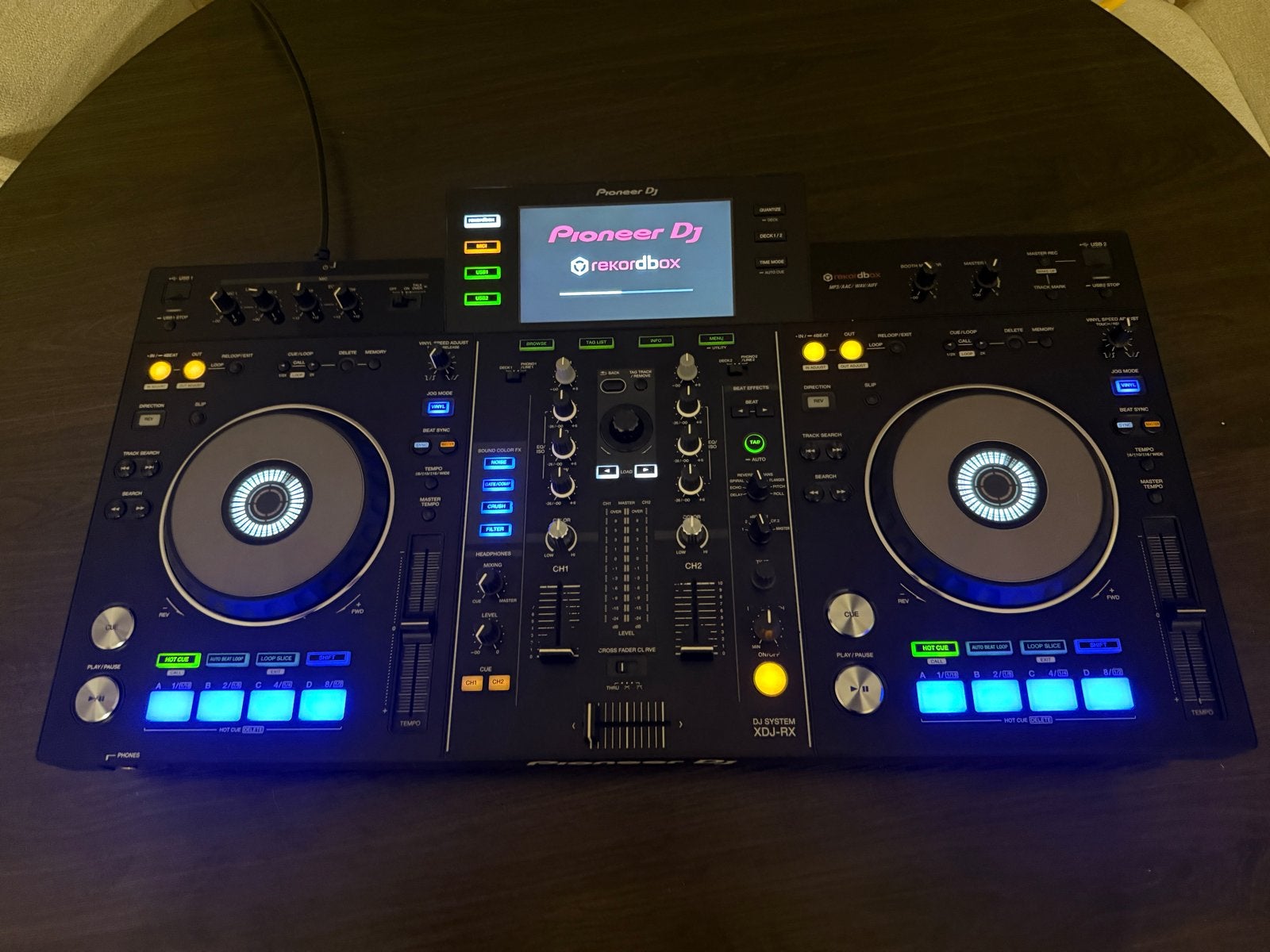 Pioneer XDJ-RX DJ set + beschermkap, doos, mic & koptelefoon, Muziek en Instrumenten, Ophalen, Zo goed als nieuw, Dj-set, Pioneer
