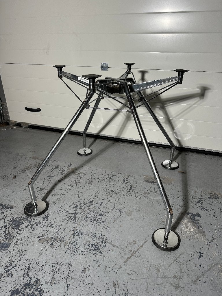 Partij Tecno Nomos tafelonderstellen - 9 stuks, Ophalen, Gebruikt, 100 tot 150 cm, Rond