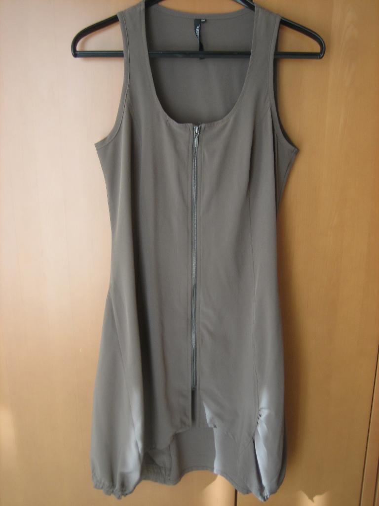 Zeer mooie taupe jurk of overgooier DREAMSTAR 38 snazzeys, Kleding | Dames, Maat 38/40 (M), Dreamstar, Bruin, Verzenden