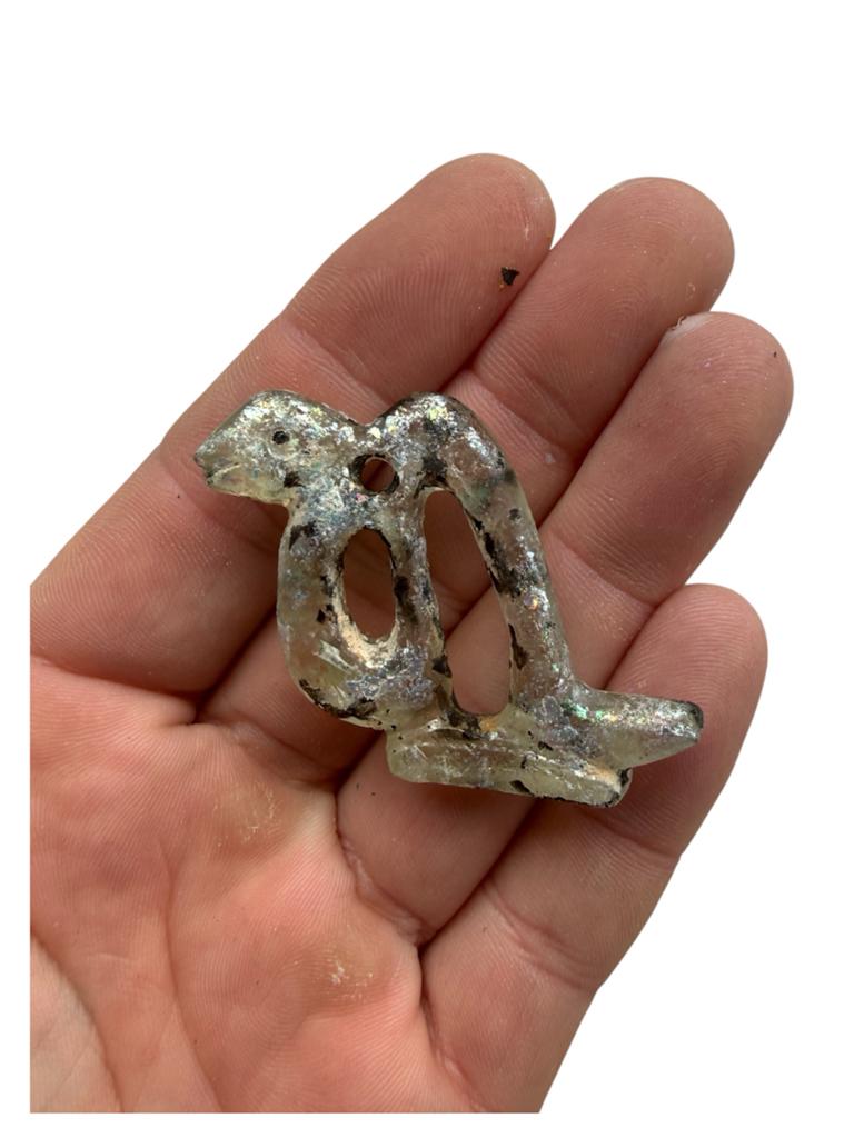 Antiek glazen slang amulet hanger - Palestina 1e-4e eeuw n.C, Ophalen of Verzenden