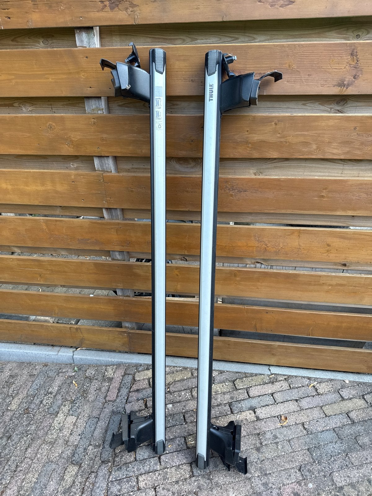 Thule Slidebars Toyota Verso 2010 / BMW 2, Ophalen, Gebruikt
