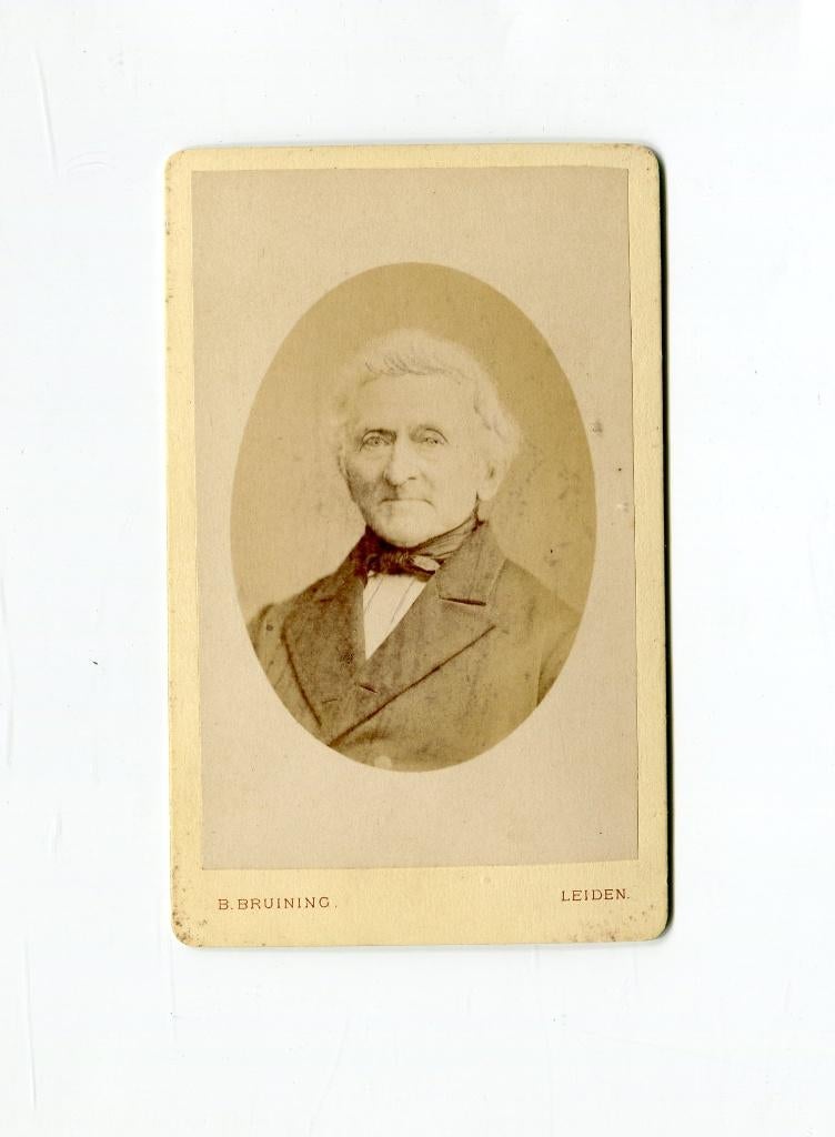 Carte de Visite. B. Bruining. Leiden., Foto, Ophalen of Verzenden, Zo goed als nieuw, Voor 1940