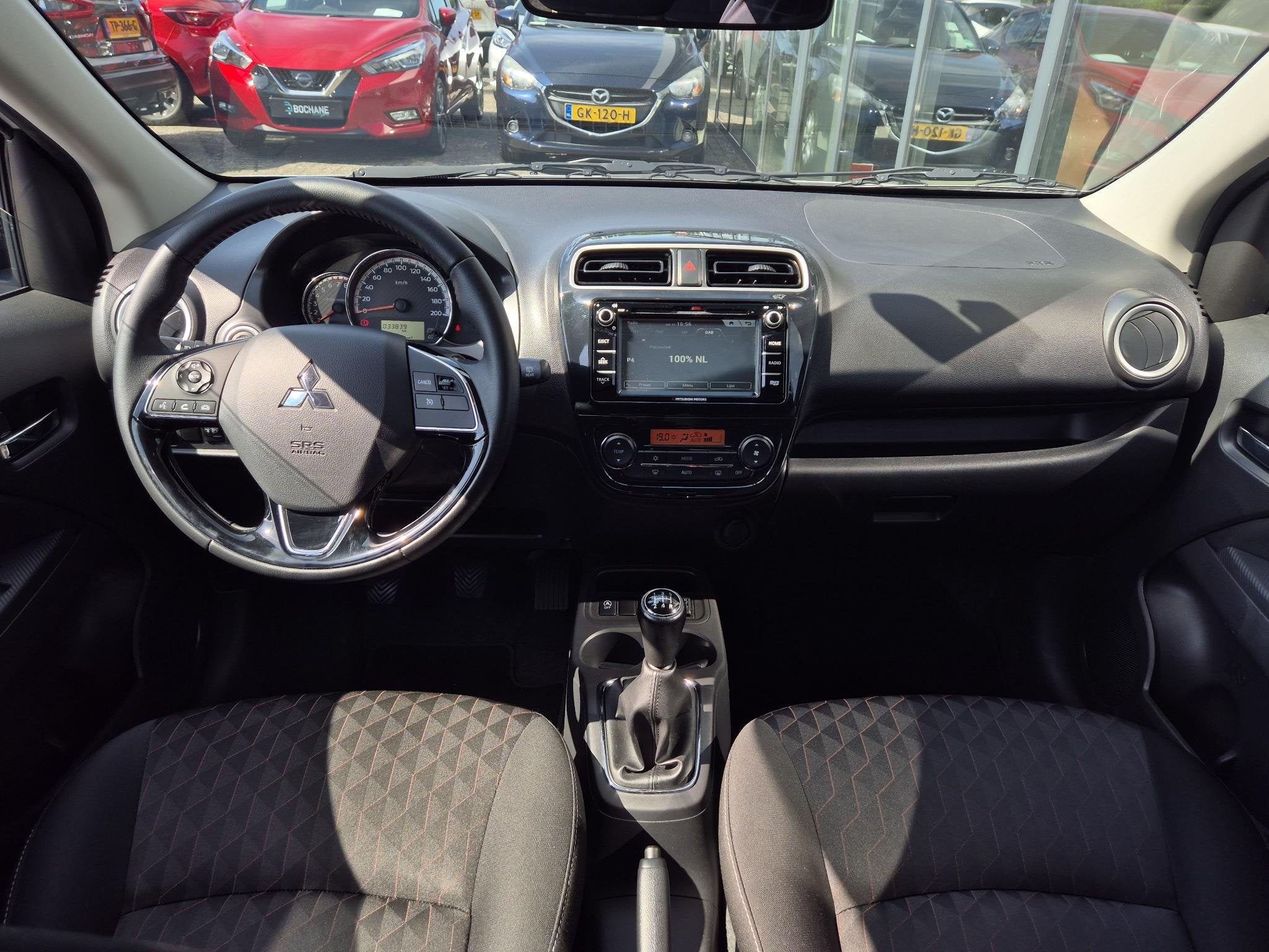 Mitsubishi Space Star 1.2 Nova | Navigatie | AppleCarplay/An, Auto's, Voorwielaandrijving, Stof, Gebruikt, Wit
