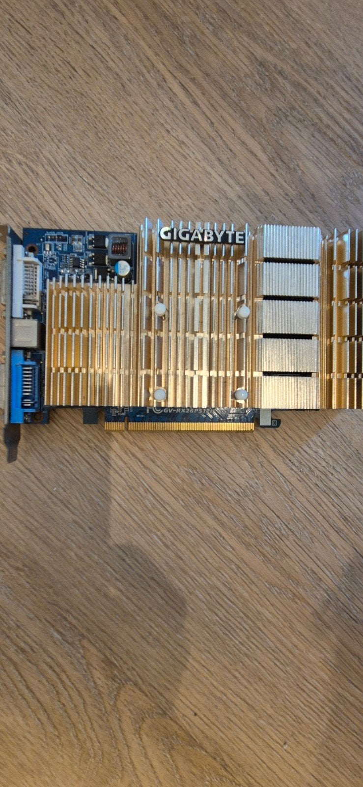 GIGABYTE Radeon GV-RX26P512H 512Mb, DDR II, Ophalen of Verzenden, GDDR3, DVI
