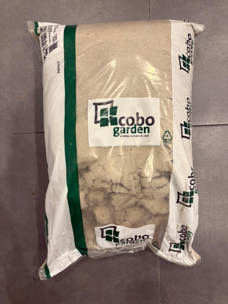 2x 25kg Cobo Garden Beton/Voegmortel Zilverzand 0-1mm, Ophalen, Nieuw, Zilverzand