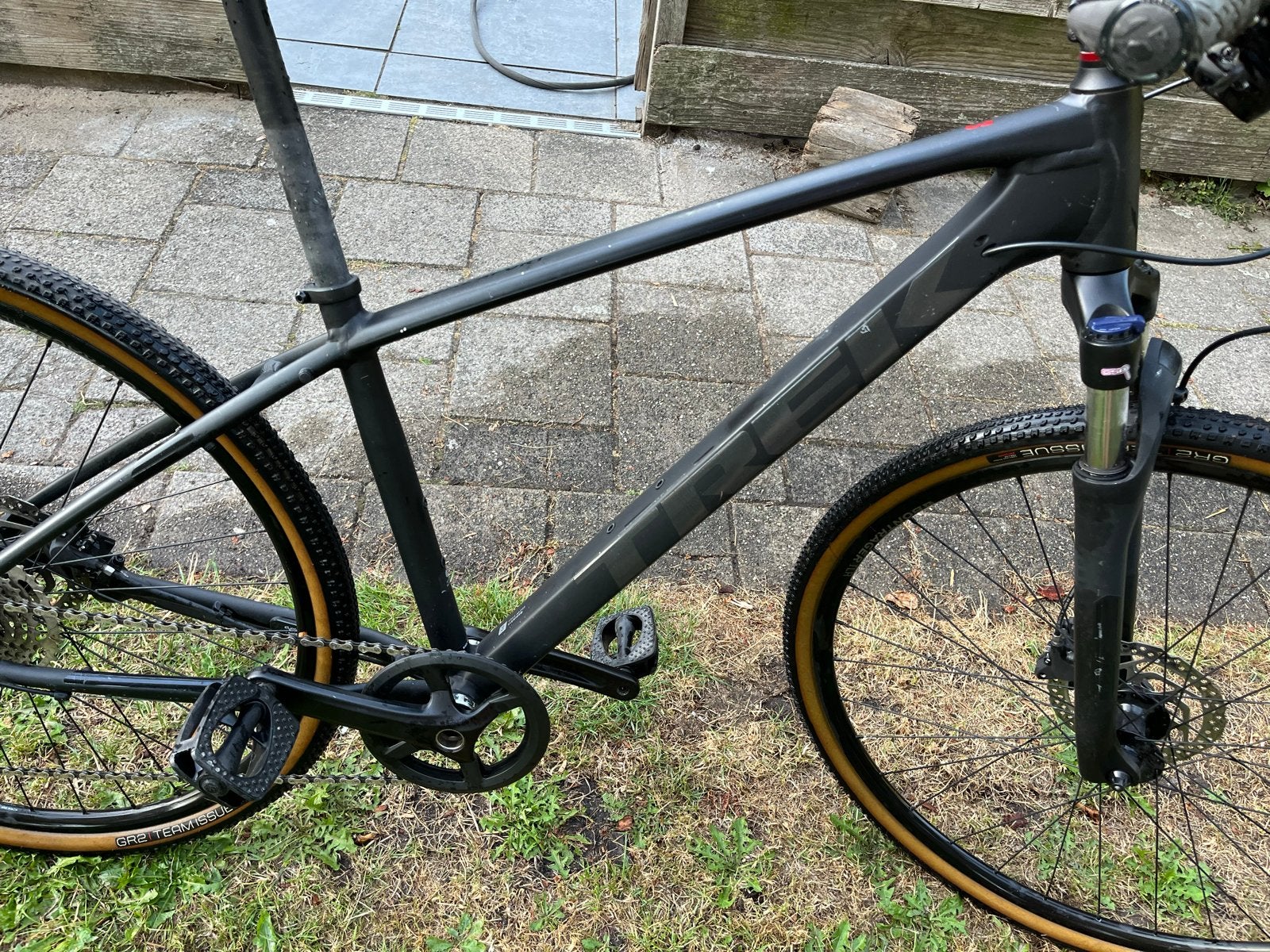 Trek Dual Sport 3  Gen 4 black M- Hybride fiets 2023, 28 inch, Vering, 10 tot 15 versnellingen, Zo goed als nieuw