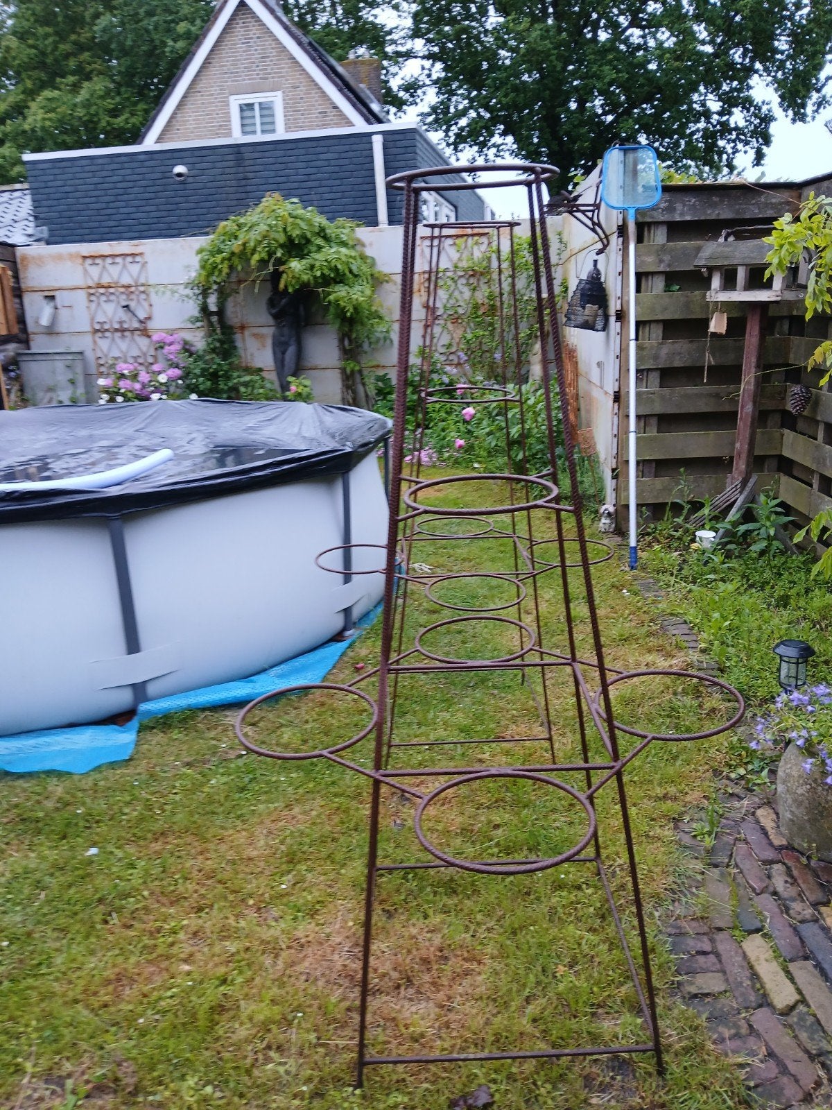 Grote ijzeren rekken voor bloemen of aardbeien, Tuin en Terras, Ophalen, Vierkant, Minder dan 25 cm, Metaal