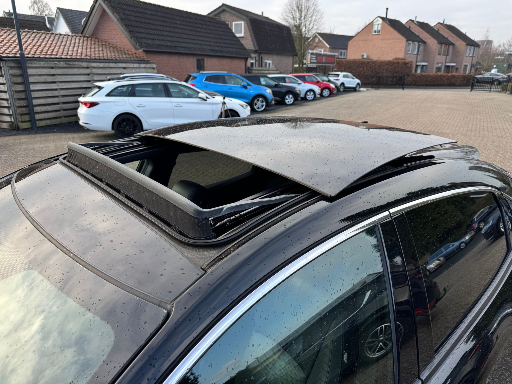 Honda Civic 5dr Civic 1.0 i-VTEC Elegance Black Edition, Auto's, Honda, 12 maanden, Gebruikt, Euro 6, Handgeschakeld