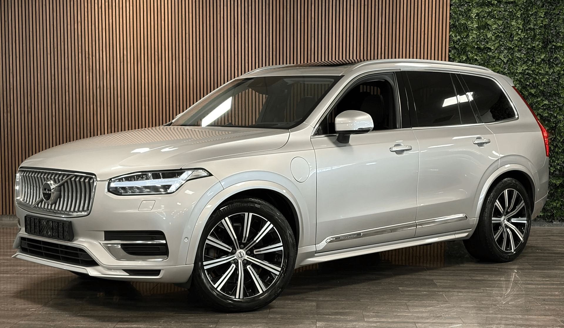Originele 20 inch Volvo R-Design velgen winterbanden XC90, Gebruikt, -, 275 mm, -
