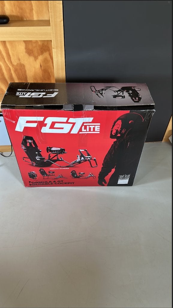 Next Level Racing F-GT Lite Simulator Cockpit, Spelcomputers en Games, Spelcomputers | Overige Accessoires, Zo goed als nieuw