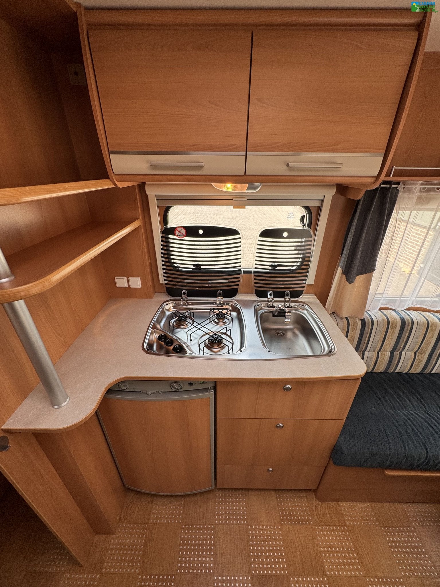 Foto 16 van Caravelair Ambiance Style 475 | Nette staat | Vast bed | 4p!