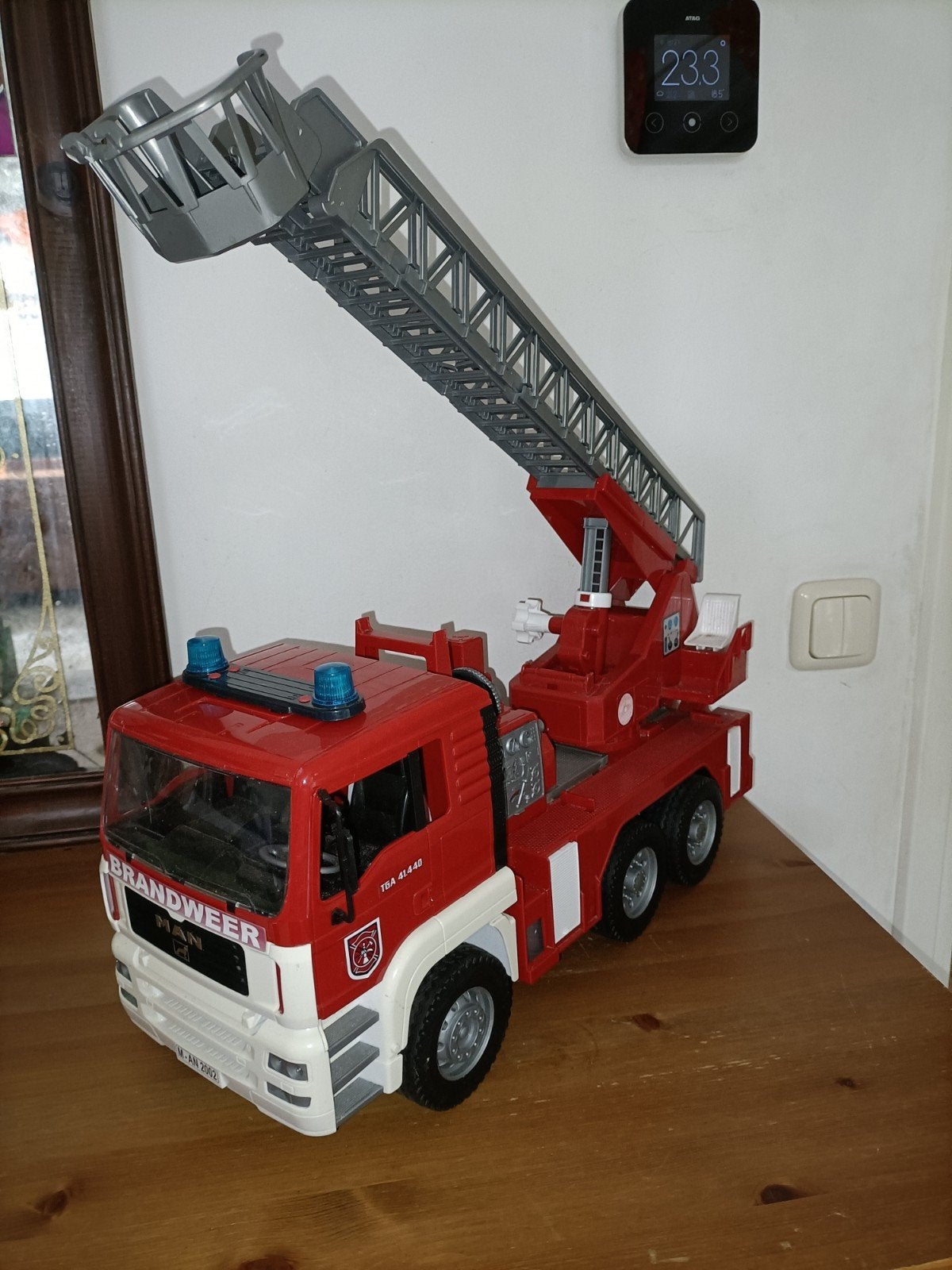 Brandweerauto met geluiden en lichtjes, Kinderen en Baby's, Speelgoed | Speelgoedvoertuigen, Ophalen of Verzenden, Zo goed als nieuw