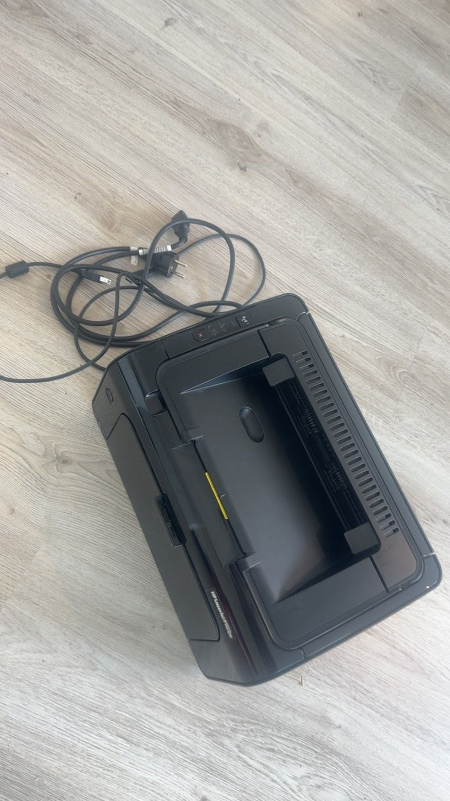 MOET NU WEG €10 HP LaserJet P1102w laserprinter | WiFi |, Ophalen, Gebruikt, Draadloos