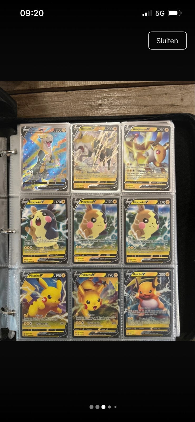 Grote collectie Pokémon kaarten in map - alles gesleeved, Ophalen of Verzenden, Zo goed als nieuw, Meerdere kaarten, Foil