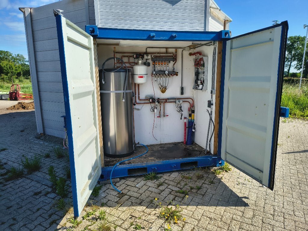 10 ft container met technische installatie, Ophalen
