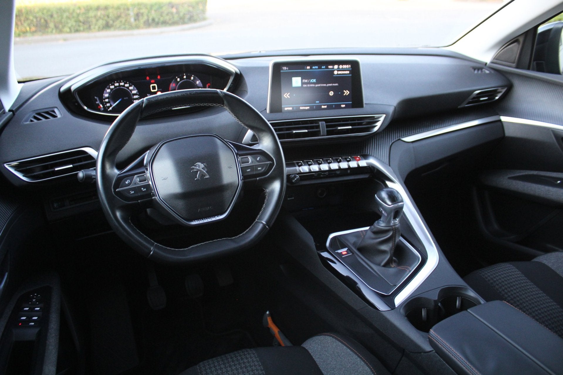 Peugeot 3008 1.2 PureTech Blue Lease Executive | Dealer onde, Auto's, Peugeot, Parkeersensor, Stof, Gebruikt, 1199 cc