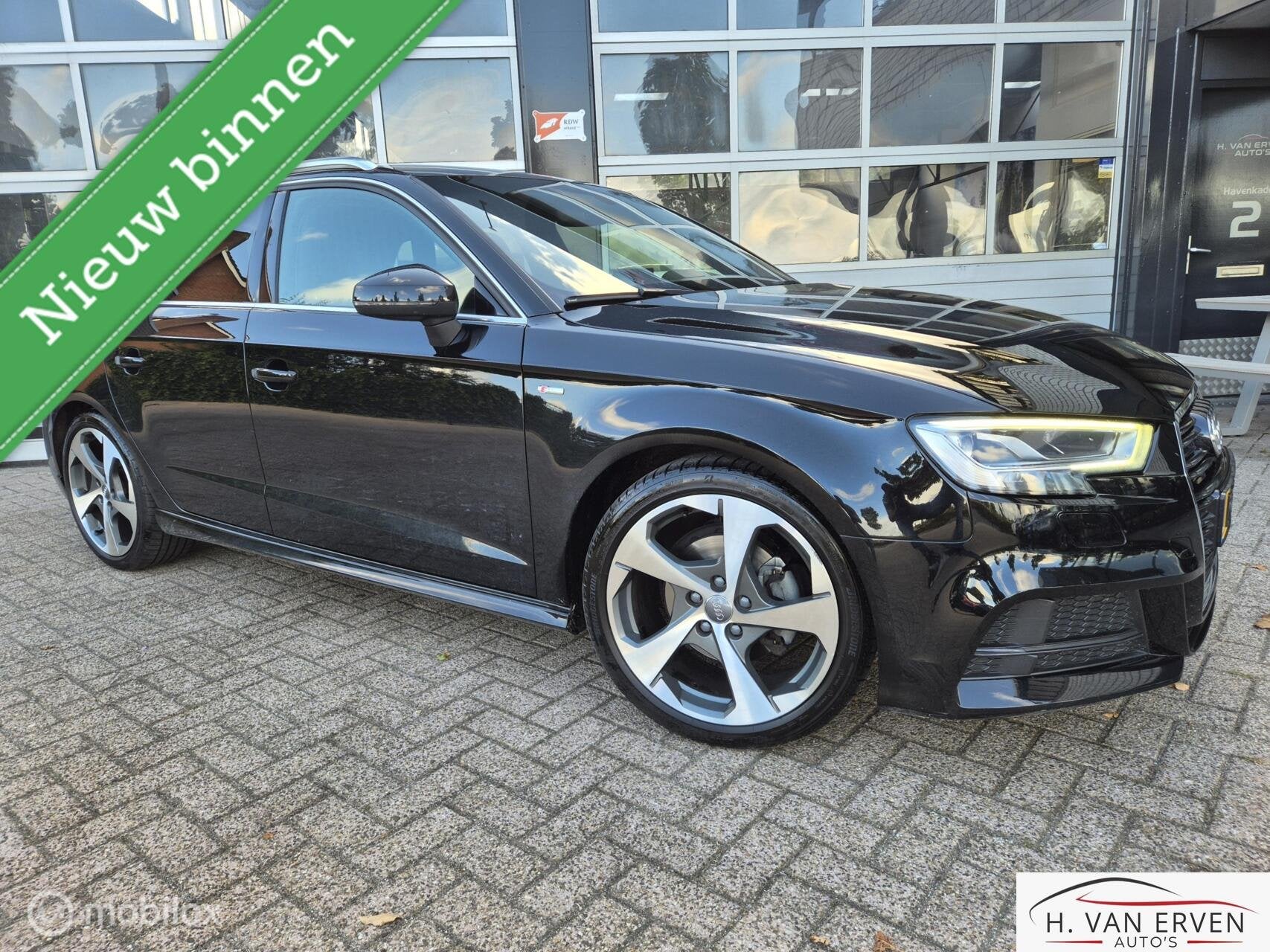 Audi A3 Sportback 1.0 TFSI Sport S-LINE RIJKLAAR! 18" NAVI, Voorwielaandrijving, Euro 6, Automatische klimaatregeling, Zwart