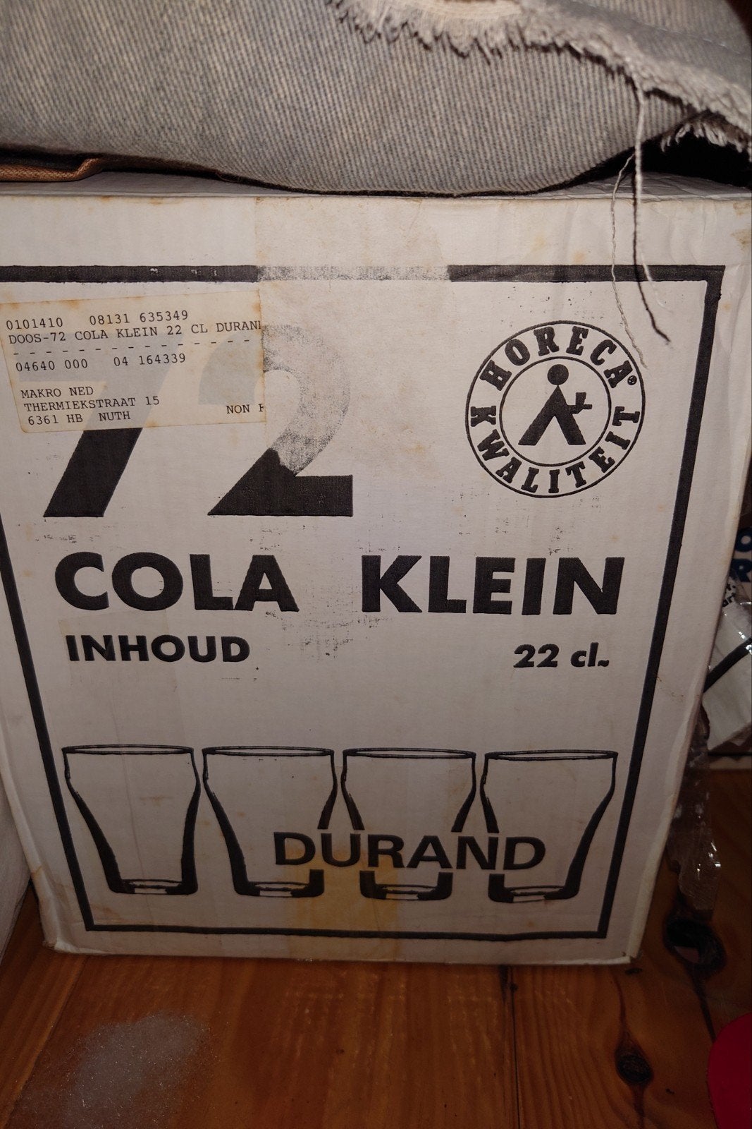 110 stuks Cola / fris glazen 22 cl -in doos, Ophalen, Zo goed als nieuw, Frisdrankglas