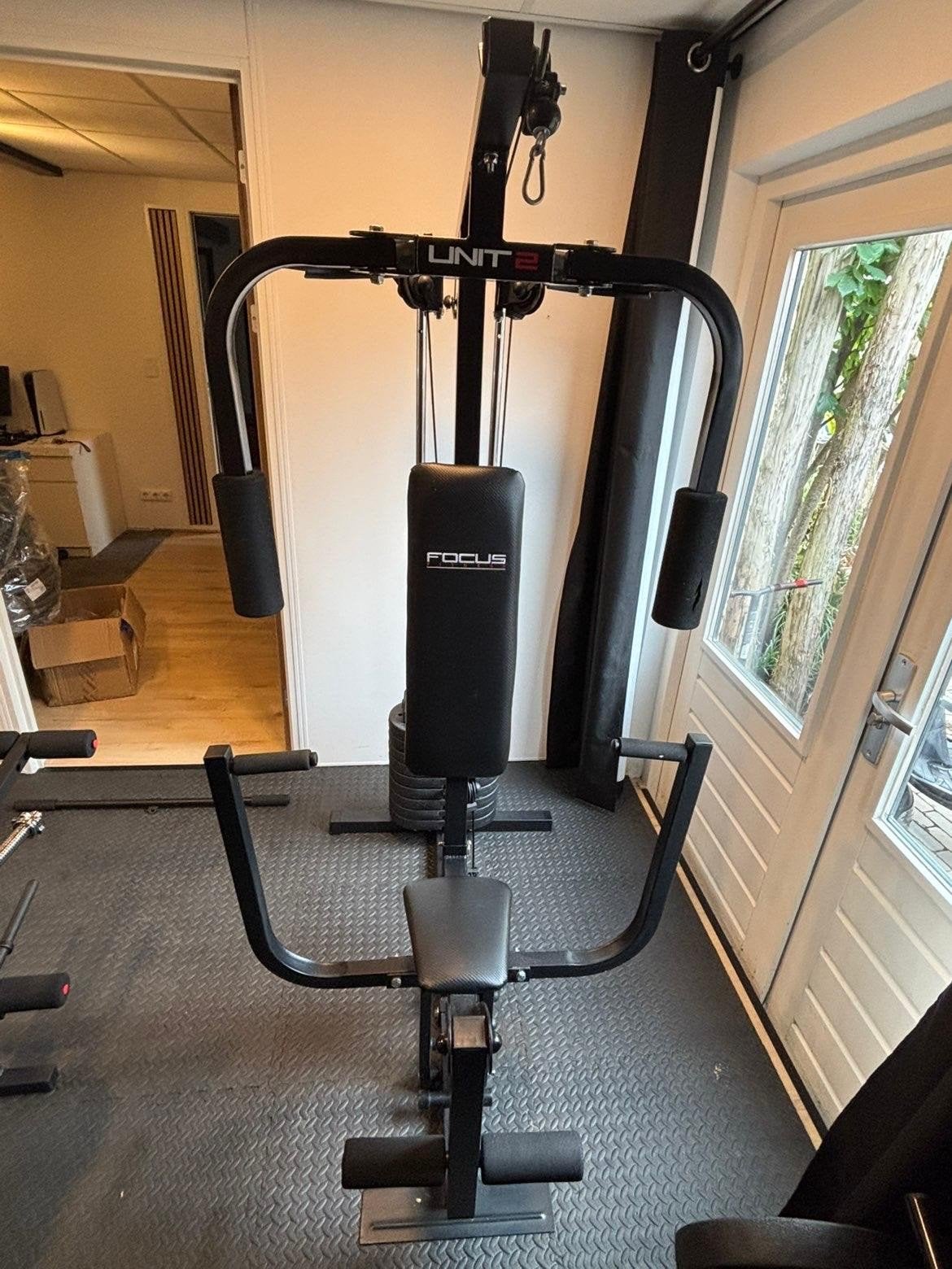 Focus Fitness Unit 2 krachtstation / home gym – compl, Ophalen, Zo goed als nieuw, Benen, Krachtstation