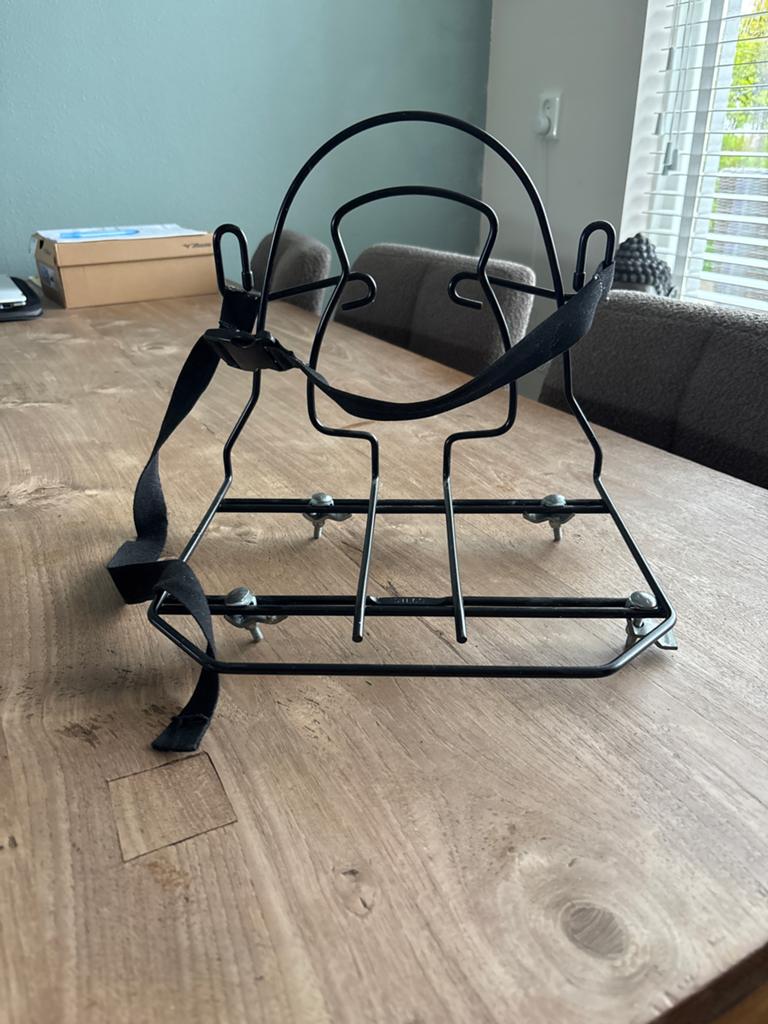Tassen monkey voor bagagedrager, Ophalen