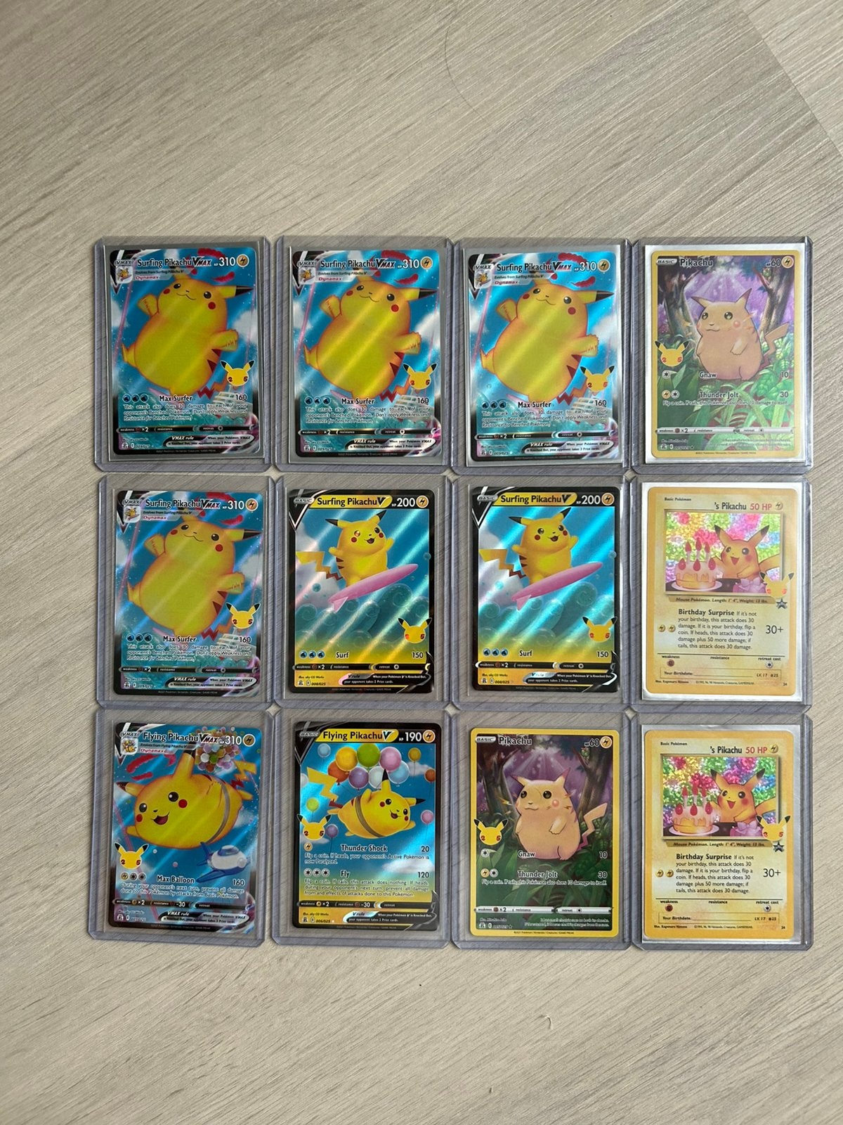 Pokémon Pikachu Collectie V/VMAX Holo Promo, Ophalen of Verzenden, Zo goed als nieuw, Meerdere kaarten, Foil