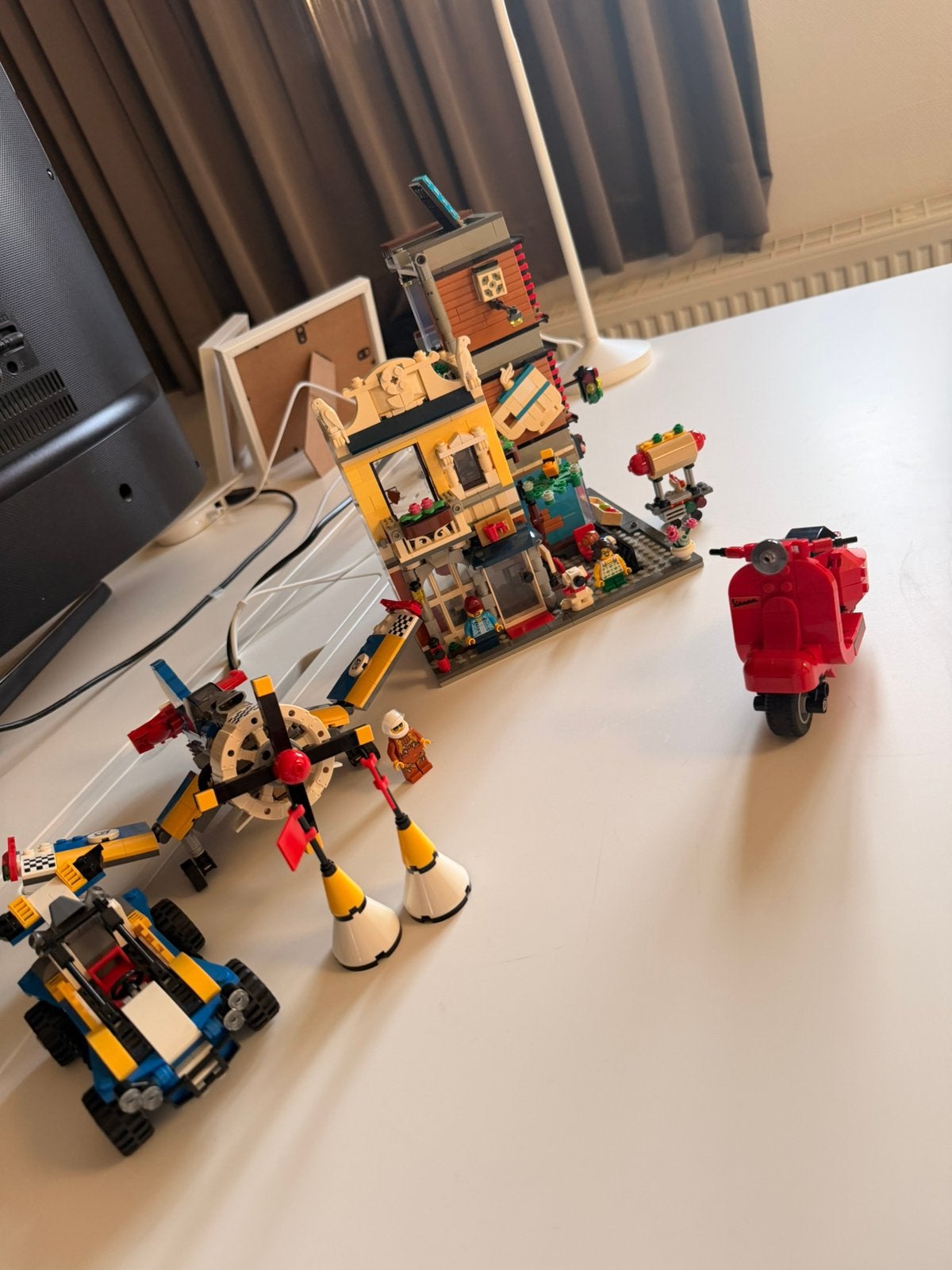 Lego Creator + Assembly Square, Kinderen en Baby's, Speelgoed | Duplo en Lego, Ophalen, Compleet, Lego, Zo goed als nieuw