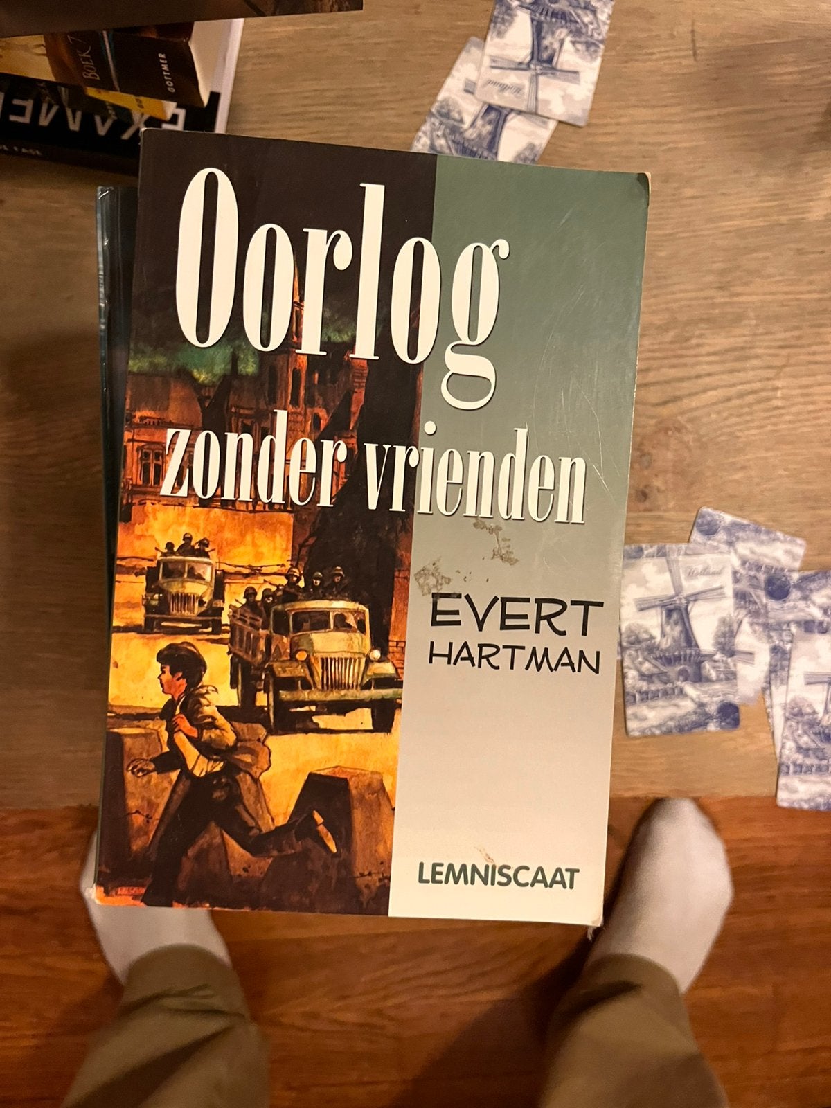 Oorlog zonder vrienden, Ophalen of Verzenden, Zo goed als nieuw
