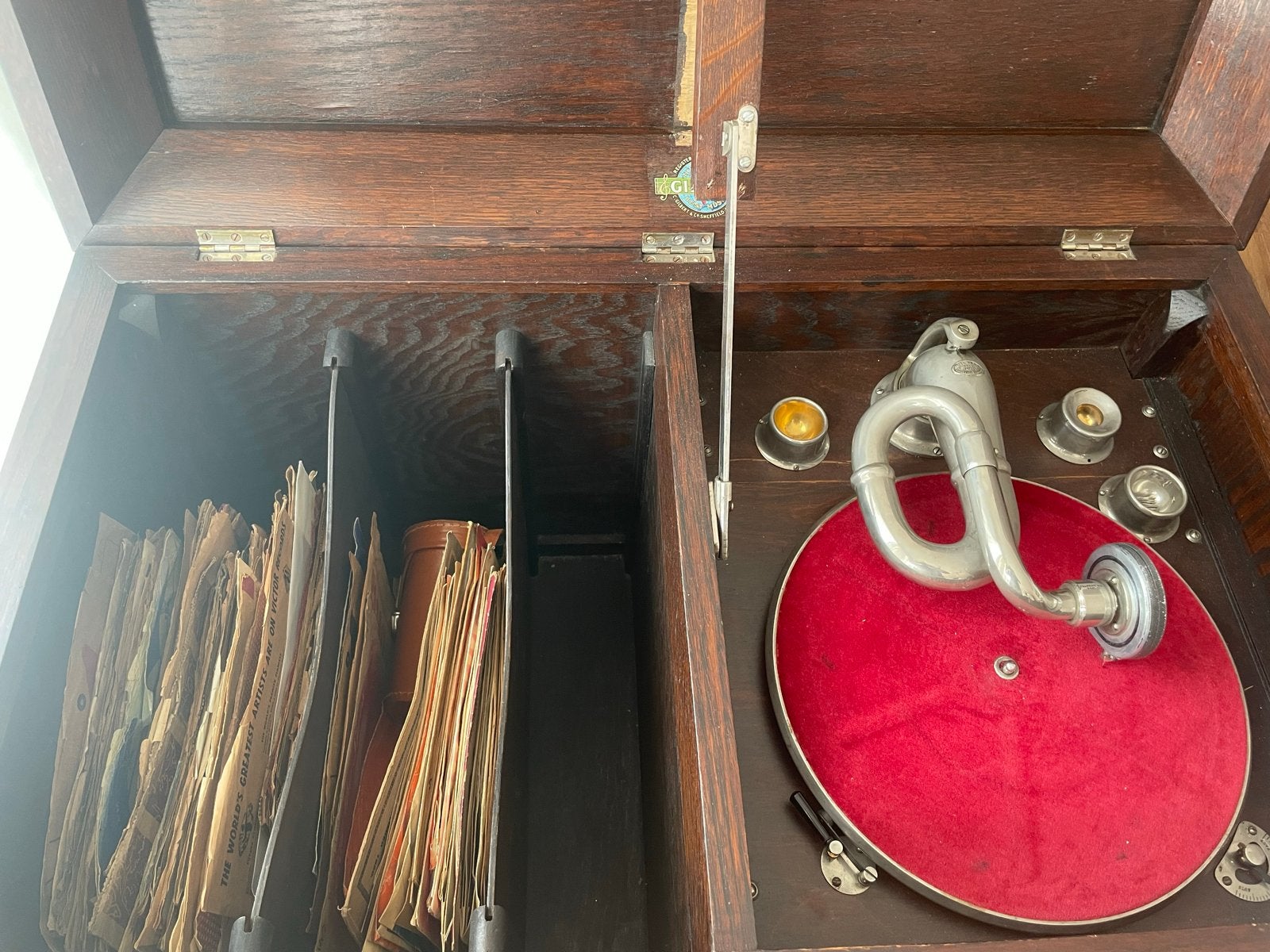 Antieke Gilbert Grammofoon met Platenkast, Ophalen