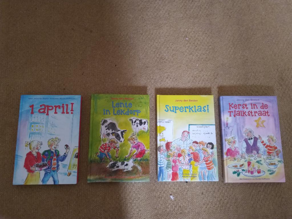 4 kinderboeken van Janny den Besten, Ophalen, Zo goed als nieuw, Fictie algemeen