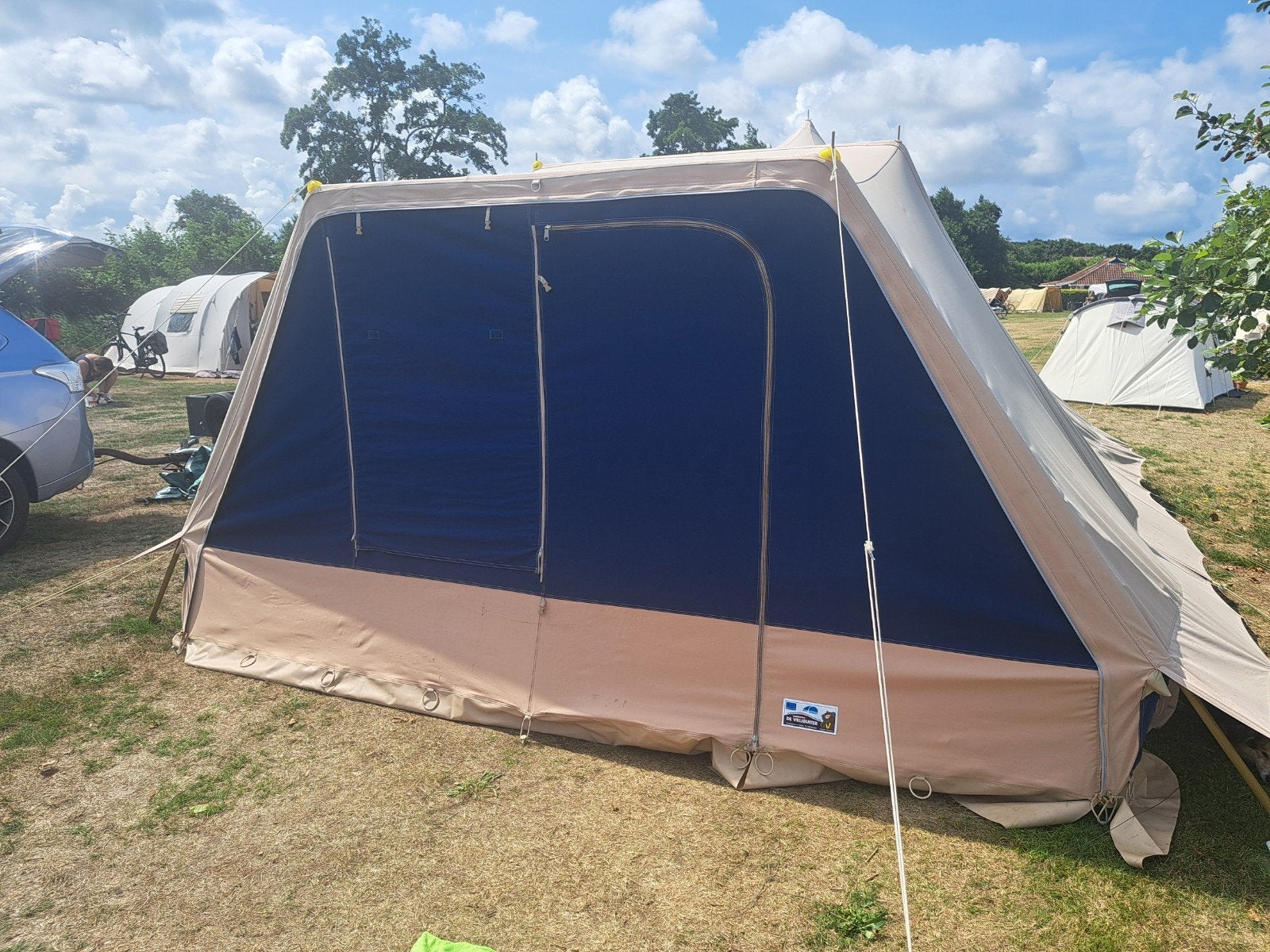 Vrijbuiter Adelaar 6-persoons stormtent, Caravans en Kamperen, Tenten, Ophalen, Gebruikt