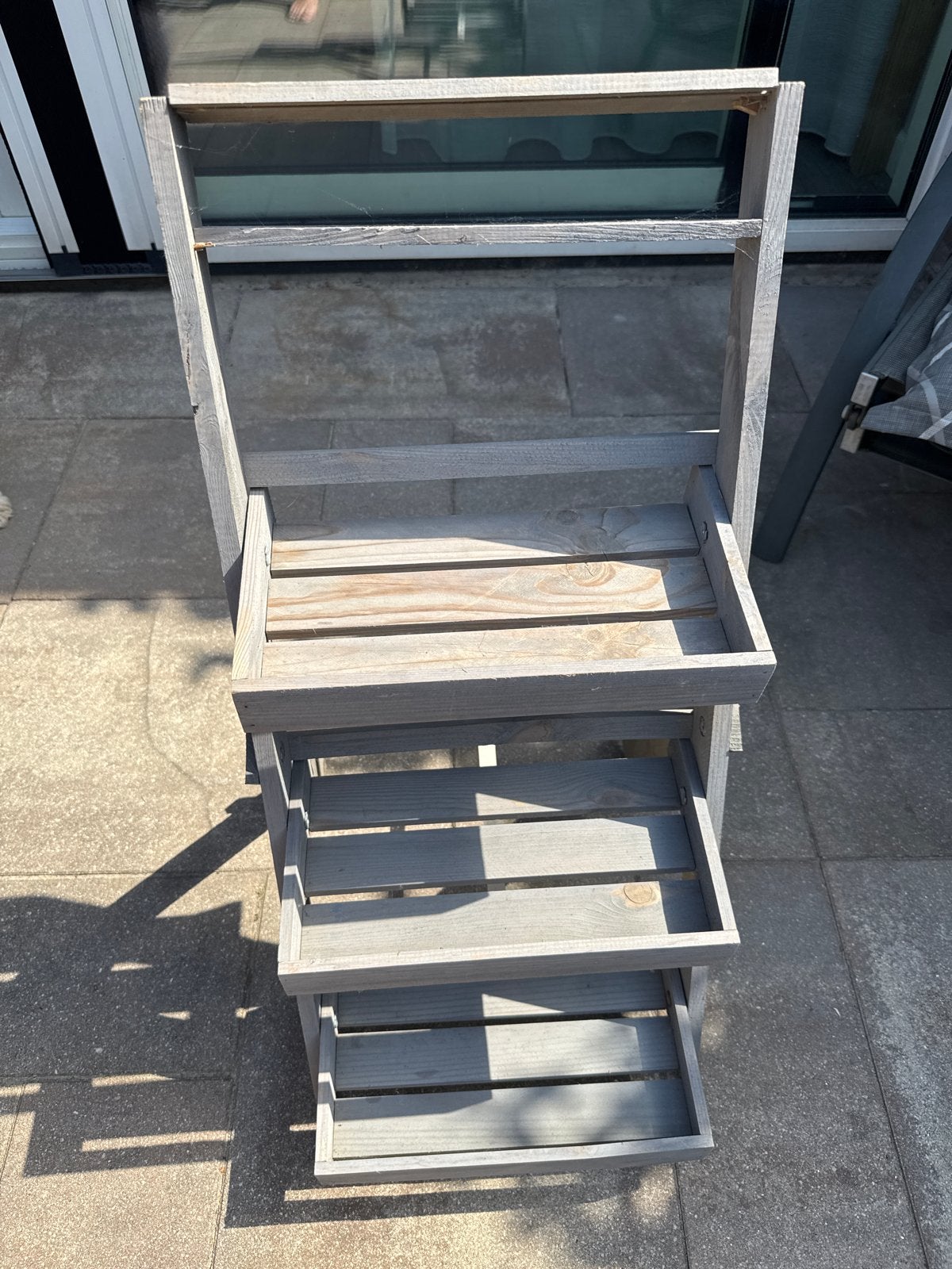 Grijs houten tuinrek voor bloempotten - Plantenrek, Gebruikt, Minder dan 60 cm, Ophalen of Verzenden, Binnen
