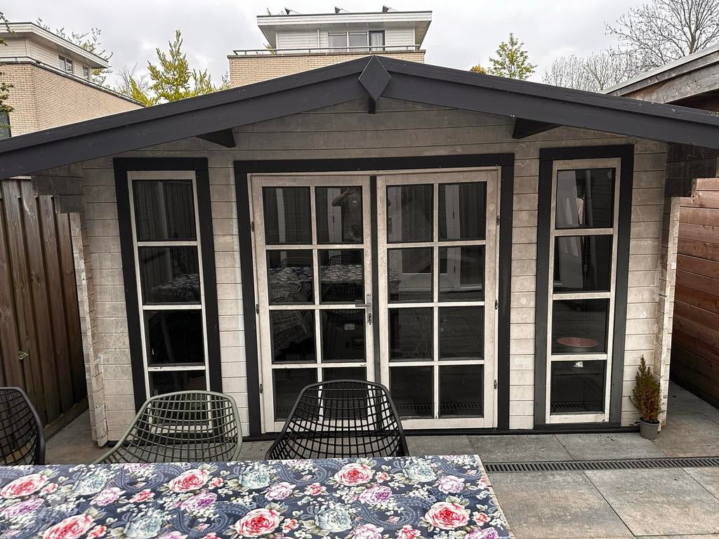 Blokhut 390x285 cm - Zelf demonteren, Tuin en Terras, 250 tot 500 cm, Ophalen of Verzenden, Hout, 200 tot 400 cm